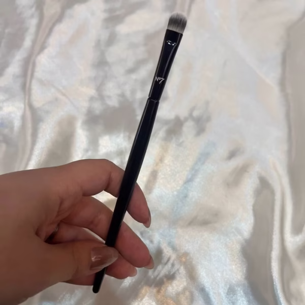 Shadow brush black براش سایه پرتراکم رنگ مشکی - Image 1