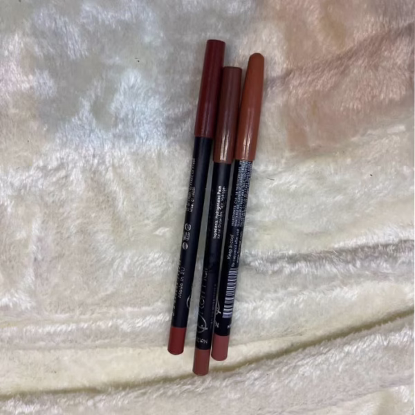 Flormar Waterproof Lipliner مداد لب فلورمار - Image 1