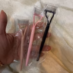 اپلیکاتور مژه و تمیز کردن اضافه ریمل - Image 3